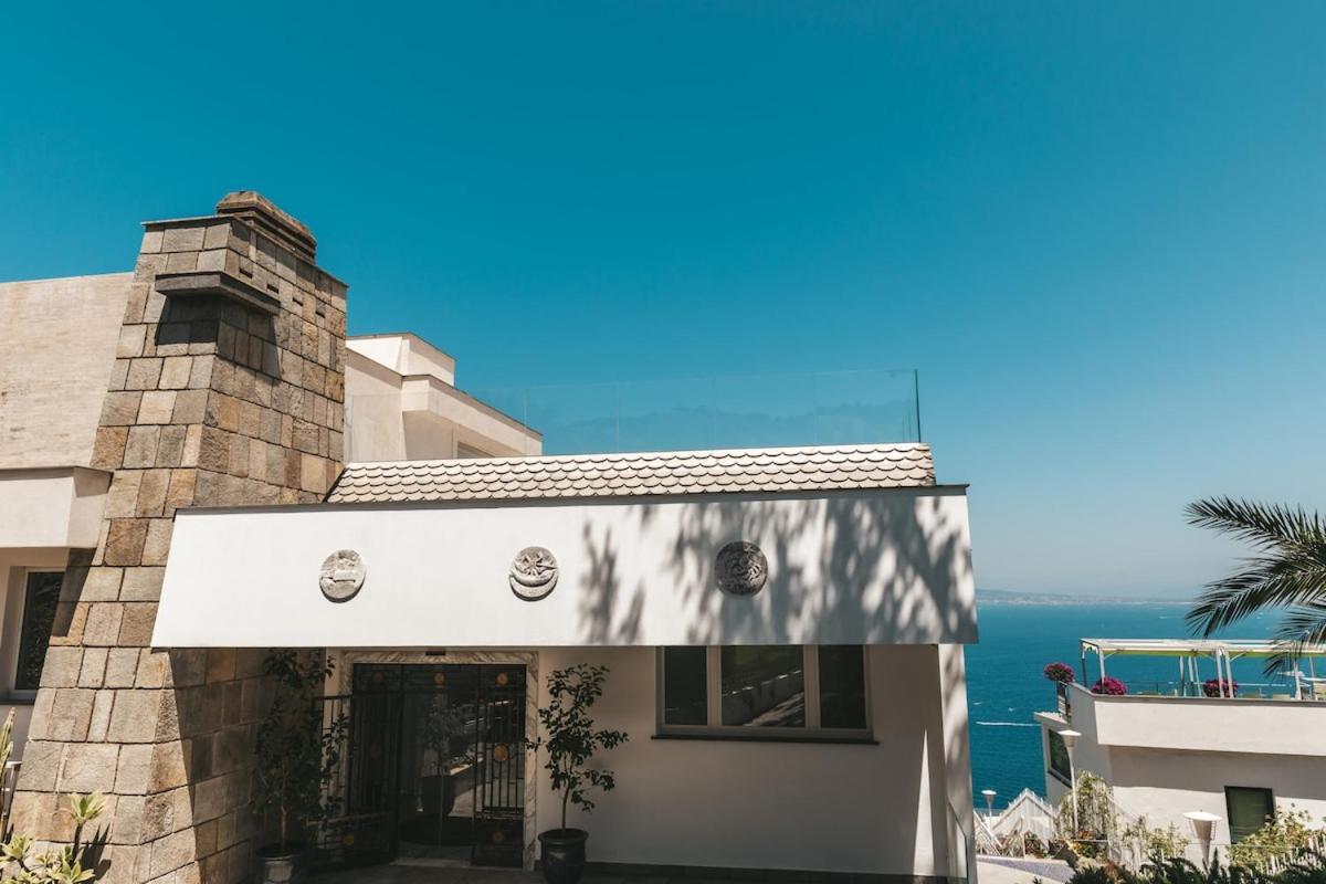 Unique View With Private Pool Near *